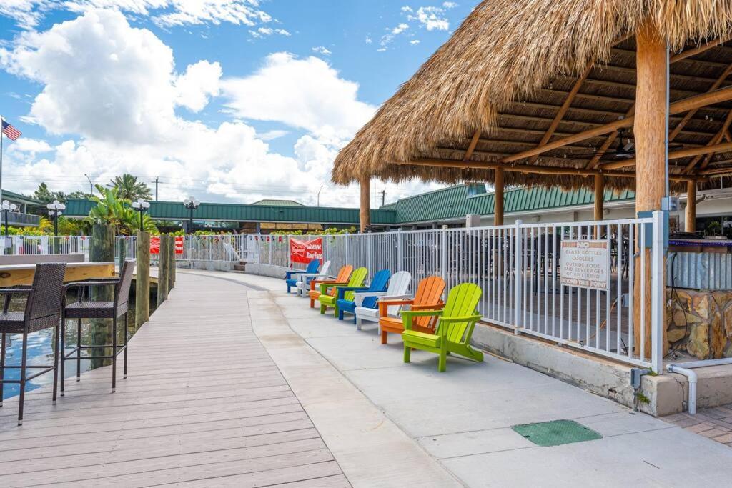 Waterfront, Pool, Tiki Bar & Grill, Gym, Location! Apartment ซาราโซตา ภายนอก รูปภาพ