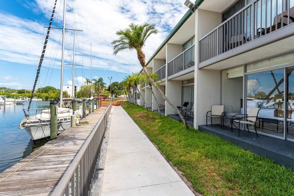 Waterfront, Pool, Tiki Bar & Grill, Gym, Location! Apartment ซาราโซตา ภายนอก รูปภาพ