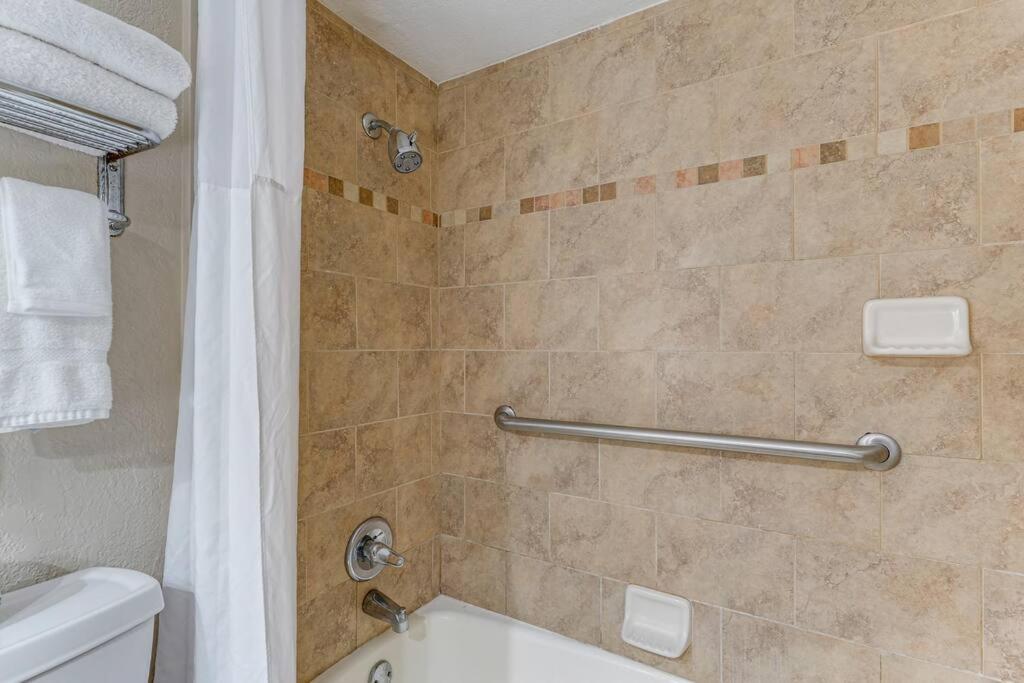 Waterfront, Pool, Tiki Bar & Grill, Gym, Location! Apartment ซาราโซตา ภายนอก รูปภาพ